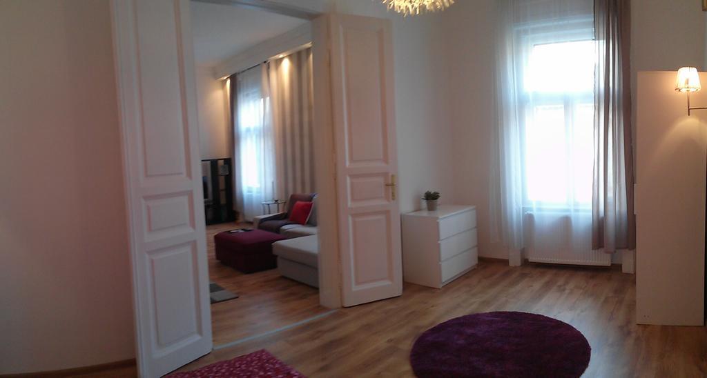 Downtown Rising Sun 104 Sq.M Budapeste Exterior foto